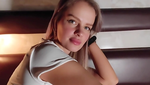 Two horny sluts get dirty in a stripper