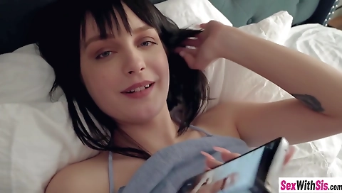 Hawt babe drilled by a massage