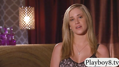 Hawt milf gets her pussy pounded