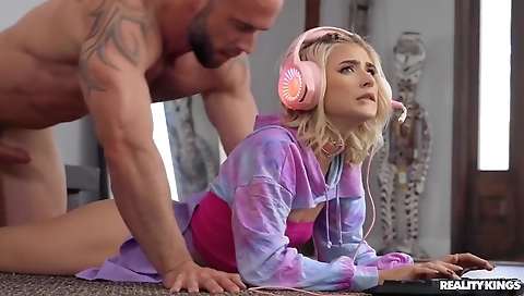 Sexy younger take happyom pleasuring