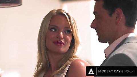 Milf & hornyaraw pickup fuck