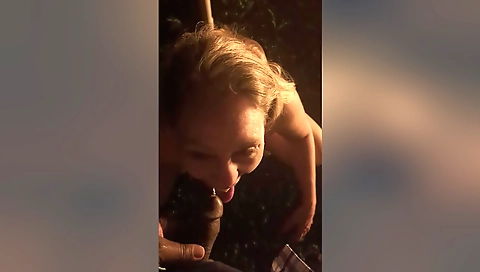 Horny blonde anal slutty with a sexy ass