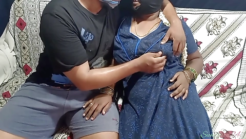 Sexy milf is anio zebrast porn drumed with a dildo