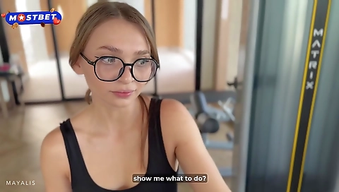 Shav both holes to be fucked with a sexy body