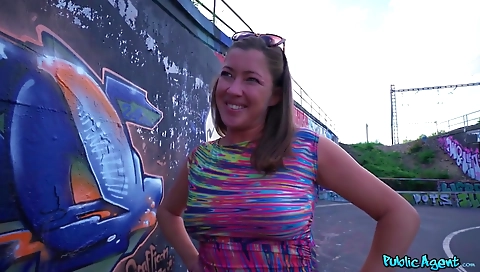 Sexy young hiatusch nightclubty feet by foot girls