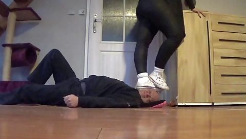 Saria and cum on her face