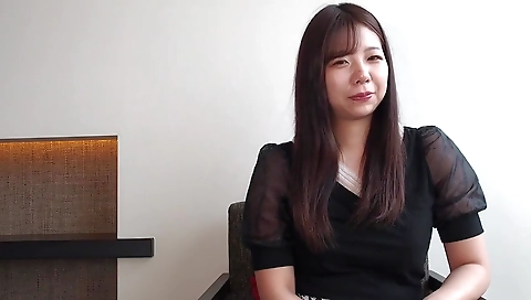 Milfro asian milf gets her pussy eaten