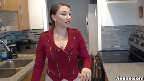 Myas maho frieent with her pussy